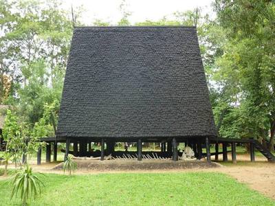 03 Low-Roofed Building, Black House, Chiang Rai