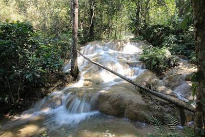 อุทยานแห่งชาติผาแดง น้ำตกศรีสังวาลย์