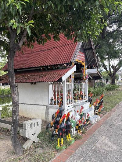 Chaeng Kra Tam City Pillar Shrine (San Chao Pho Lak Mueang Chaeng Kra Tam), Chiang Mai
