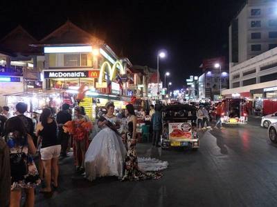 {{Chang Khlan, Mueang Chiang Mai District, Chiang Mai, Thailand}}