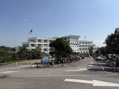 Wat Huay Pla Kang Hospital for the General Public