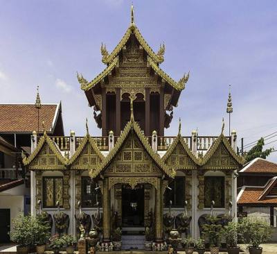 Wat Klang Wiang, Tha Luang Road, Chiang Rai , Thailand