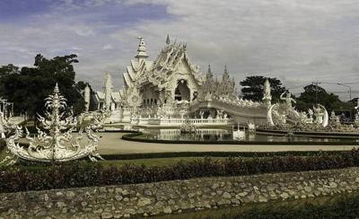 Wat Rong Khun, near Chiang Rai , northern Thailand