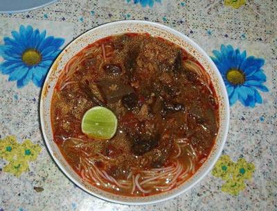 Standard Nam ngiao served at the Chiang Rai Witthayakhom School cafeteria, Chiang Rai, North Thailand