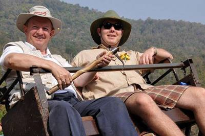 Some people took a elephant ride for approx. 1-1.5 hours to the village of the long neck Padong people.