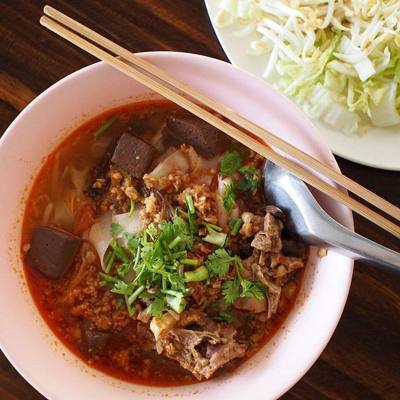 Khao soi Mae Sai (Thai script: ข้าวซอยแม่สาย) is the name in Chiang Mai of a certain type of khao soi that is more common in Chiang Rai province, in the area…