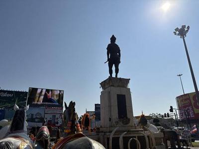 King Mangrai (also 'Mengrai') Statue at the Pho Khun Intersection (Mangrai Intersection), Chiang Rai