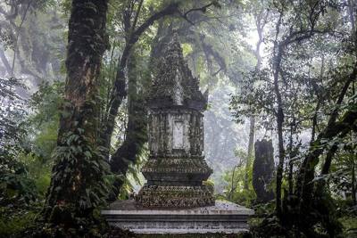 Stupa of Inthawichayanon of Chiang Mai, Doi Inthanon.