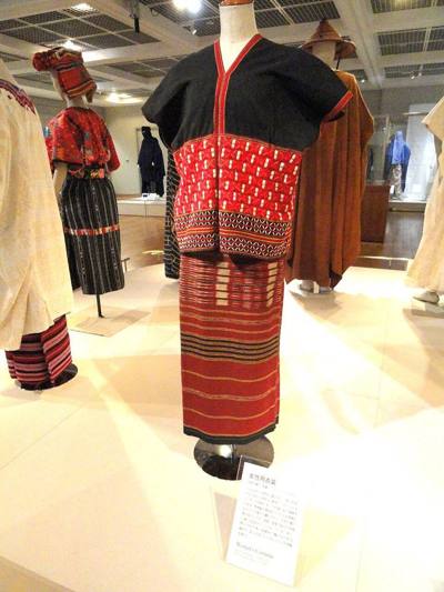 Exhibit in Bunka Gakuen Costume Museum, 3-22-7 Yoyogi, Shibuya-ku, Tokyo, Japan.