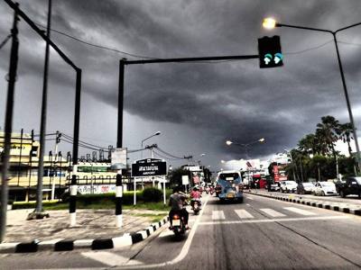 Thipanet Road, Chiang Mai, near the Airport