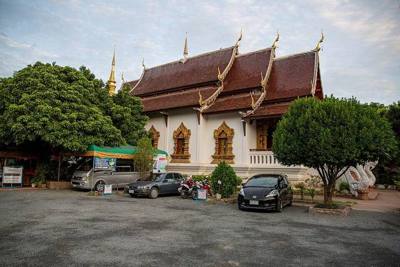 Chiang Mai. Wat Chang Taem. Main Viharn