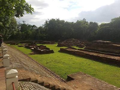 Wat Nan Chang (วัดหนานช้าง; "Nan Chang's Temple"), part of the ancient city Wiang Kum Kam , in Saraphi District , Chiang Mai Province , Thailand .