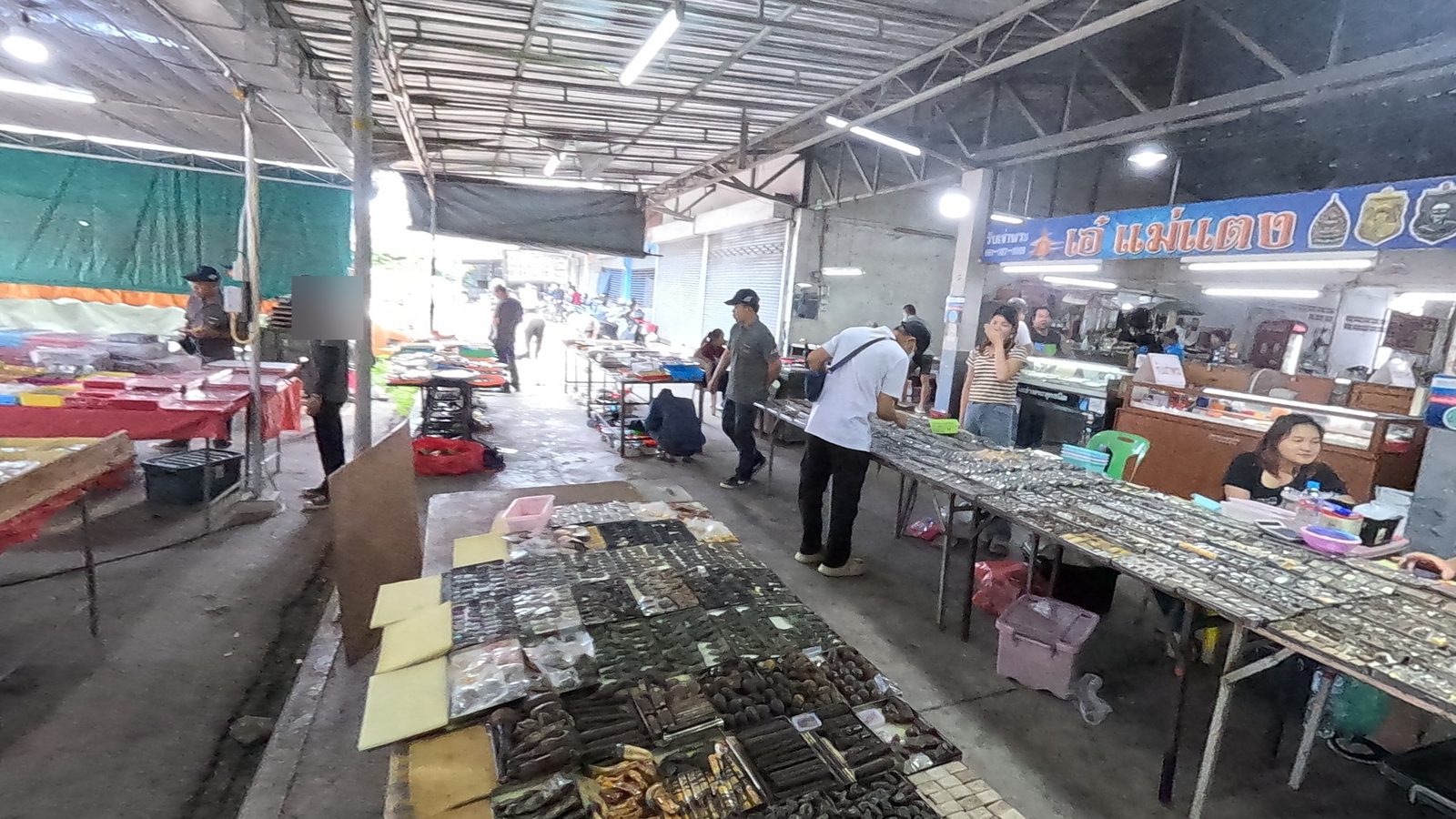 The main aisle of the amulet market