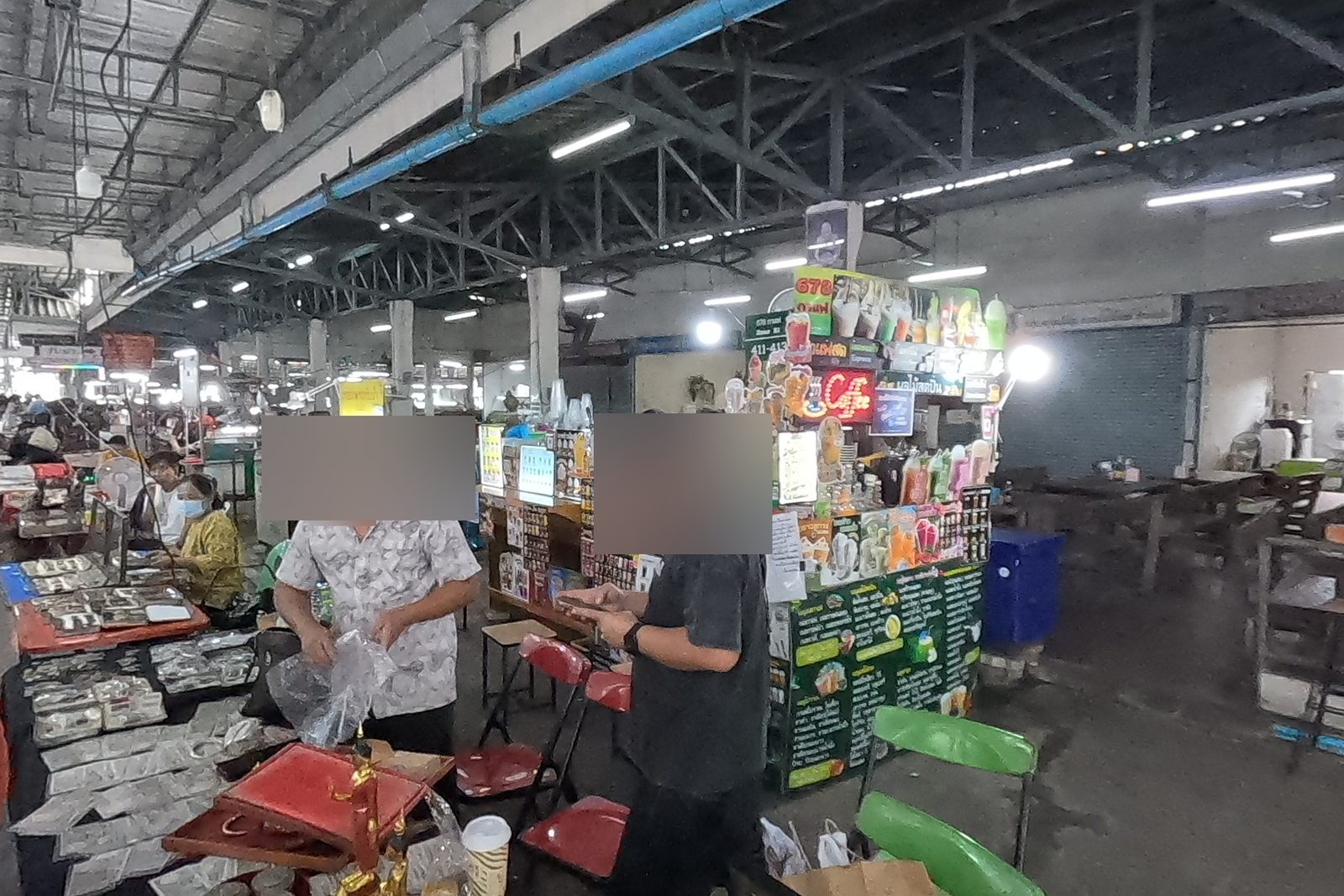 The coffee kiosk and a dealer's table
