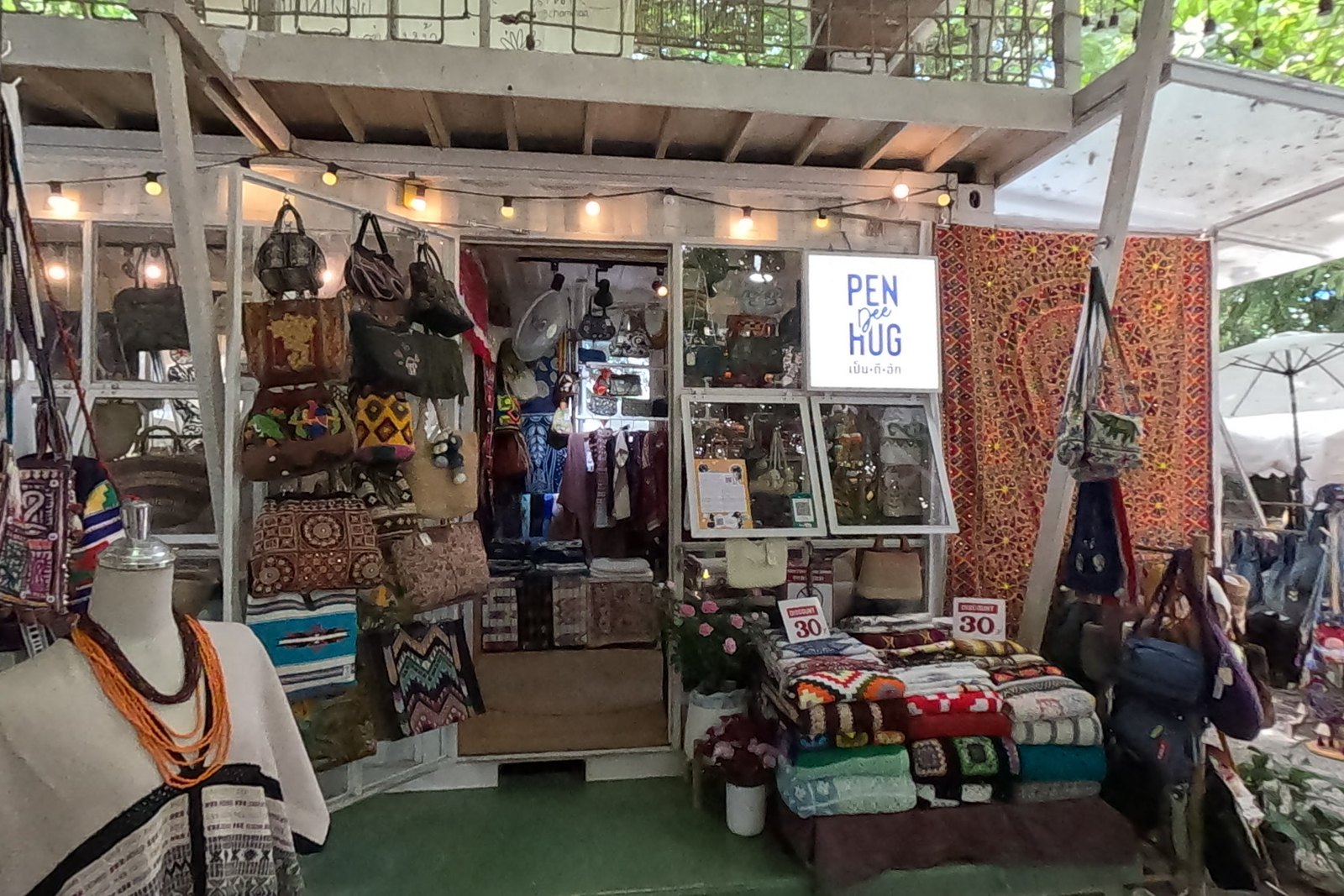 PEN Dee HUG: bags, crochet blankets and a woven tunic — Chamcha Market, San Kamphaeng