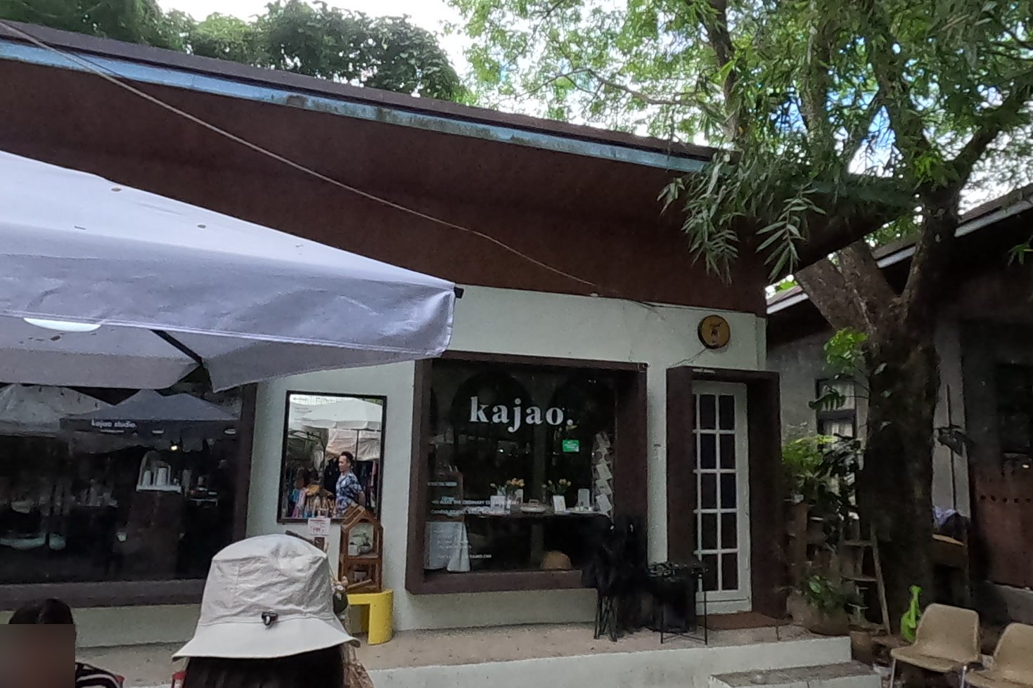 KAJAO at Chamcha Market, San Kamphaeng: shop with a workshop space