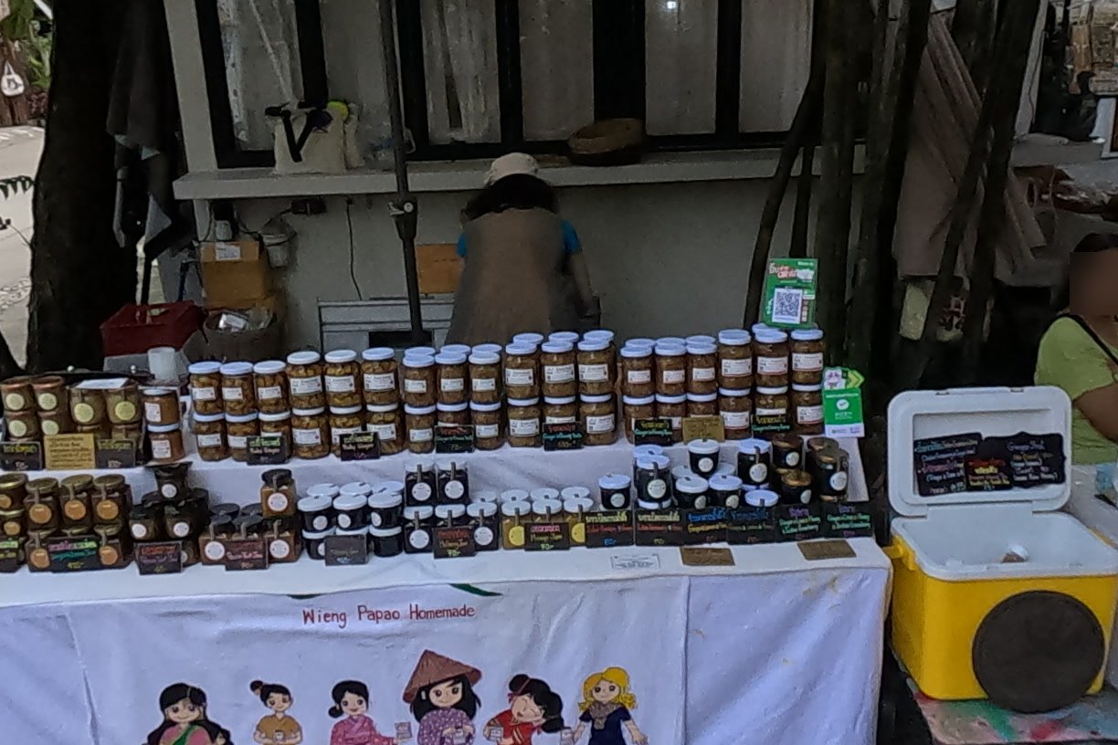 Wieng Papao Homemade at Chamcha Market, San Kamphaeng: homemade jams, preserves and dried tea