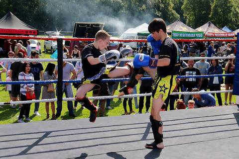 muaythai kick