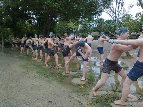 Bang Kung Barracks - Thai Boxing Sculptures For Learners