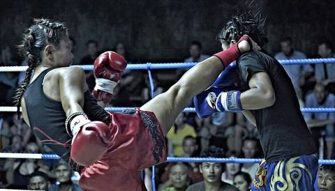 Women's muay thai match