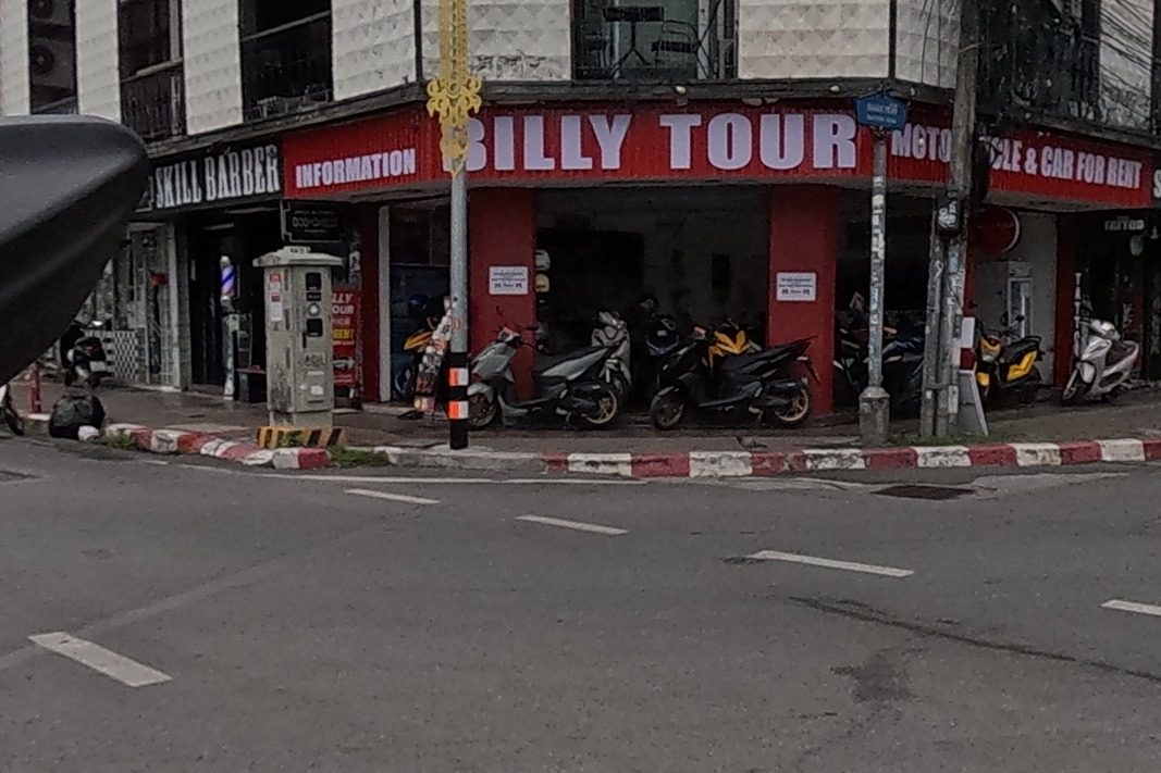 รูปถ่ายของ BILLY TOUR — รถ-เดินทาง ในเชียงใหม่ ถ่ายโดย NaN Peacock · Photograph of BILLY TOUR, Getting Around in Chiang Mai, by NaN Peacock