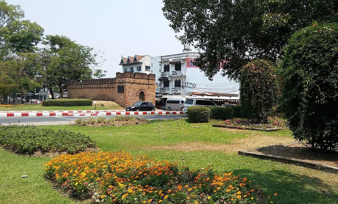 รูปถ่ายของ ประตูสวนดอก — ที่เที่ยว-ของดี ในเชียงใหม่ ถ่ายโดย Hartmann Linge · Photograph of Suan Dok Gate, Sights & Good Things in Chiang Mai, by Hartmann Linge