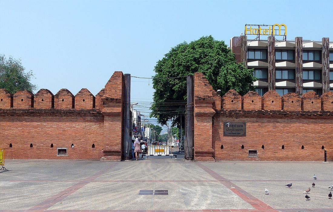 รูปถ่ายของ ประตูท่าแพ — ที่เที่ยว-ของดี ในเชียงใหม่ ถ่ายโดย Hartmann Linge · Photograph of Tha Phae Gate, Sights & Good Things in Chiang Mai, by Hartmann Linge