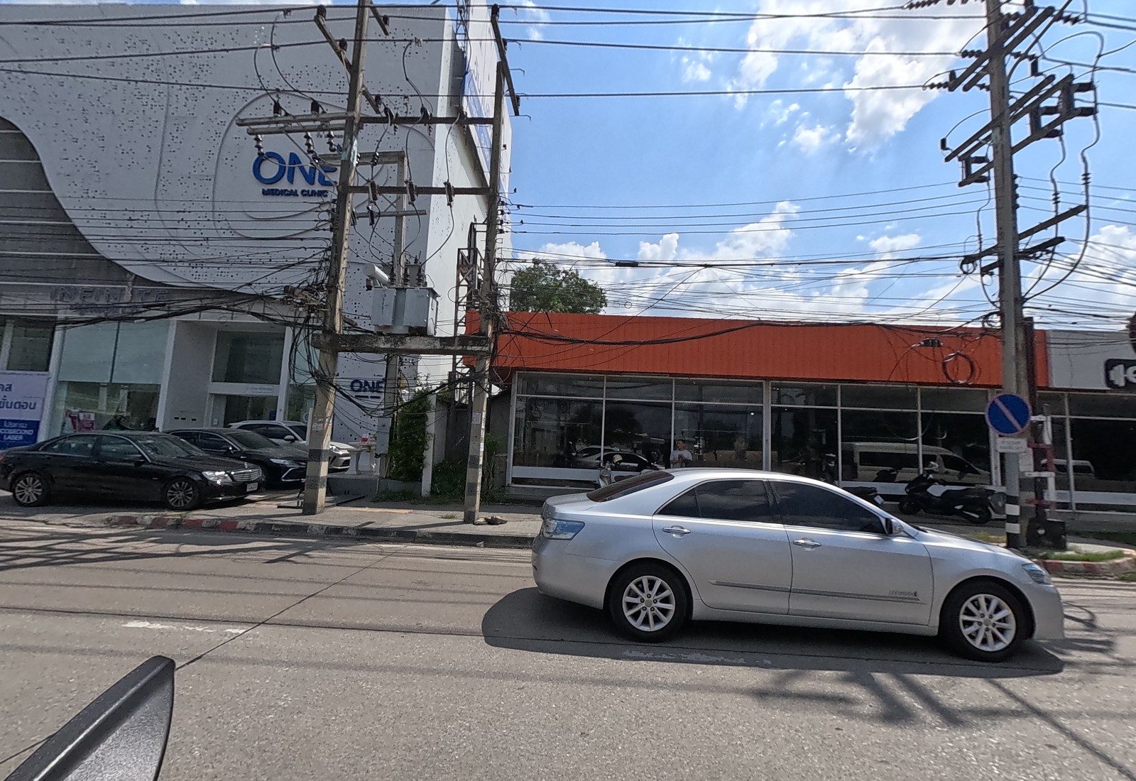รูปถ่ายของ วัน เมดิคอล คลินิก — หมอ-คลินิก-โรงพยาบาล ในเชียงใหม่ · Photograph of วัน เมดิคอล คลินิก · Wan Medical Clinic, Doctors & Hospitals in Chiang Mai