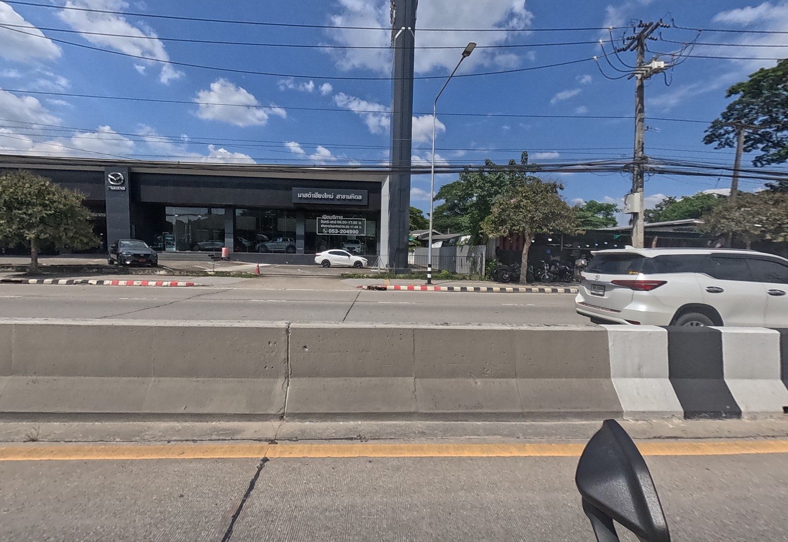รูปถ่ายของ Mazda Chiang Mai — ช่าง-ซ่อม ในเชียงใหม่ · Photograph of Mazda Chiang Mai, Repairs & Trades in Chiang Mai
