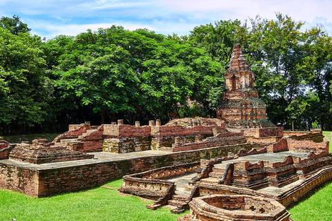 500px provided description: Chiangmai Thailand, one of the many sites part of the Wiang Kum Kam. This site was excavated and its original form. Really amazing to see something so old and well preserve