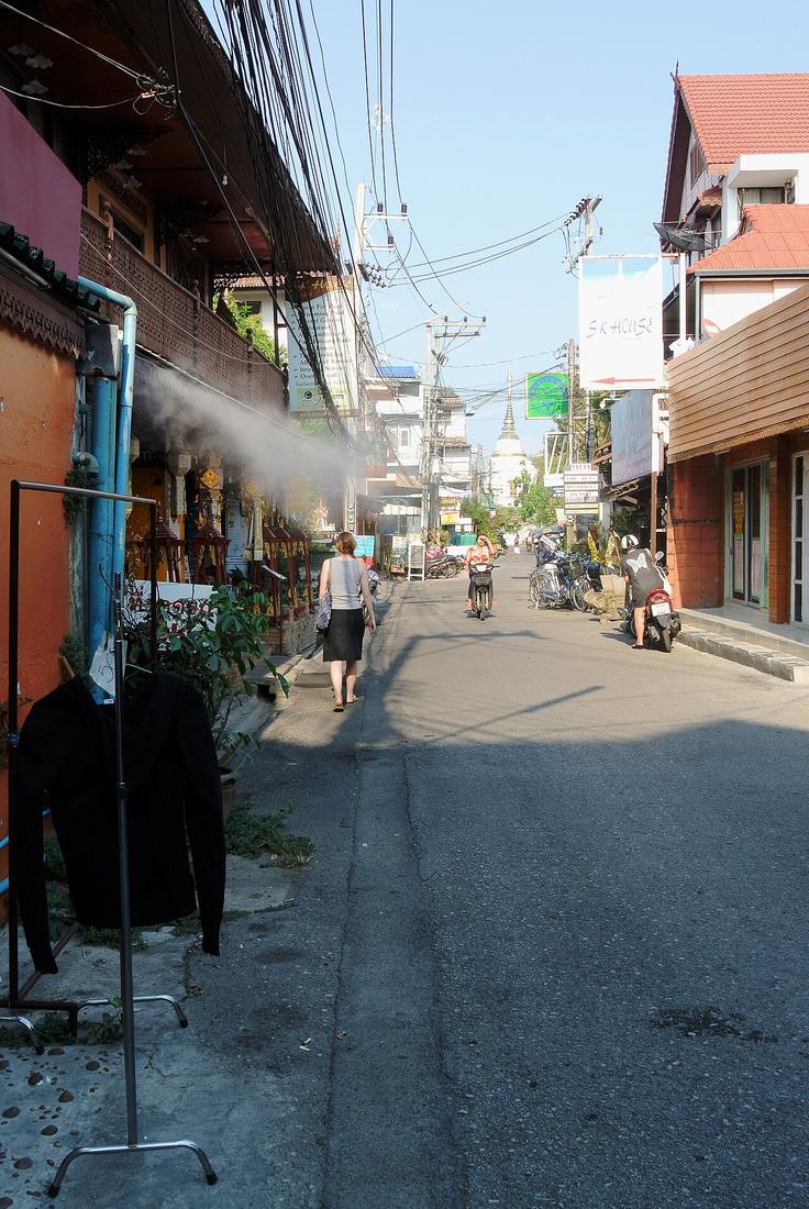 A soi in Chiang Mai (Moonmuang Soi 9).