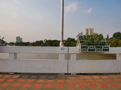 สะพานนวรัฐ อ.เมือง จ.เชียงใหม่.jpg