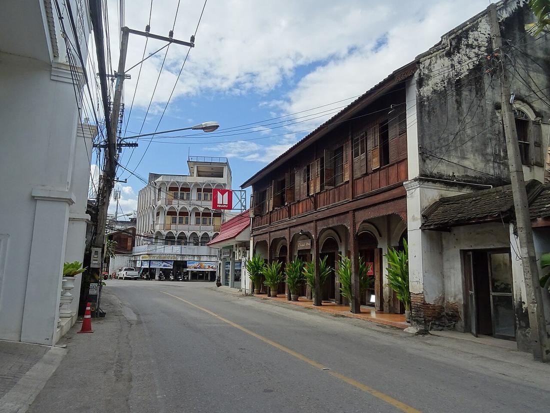 Charoen Rajd Road in Chiang Mai.