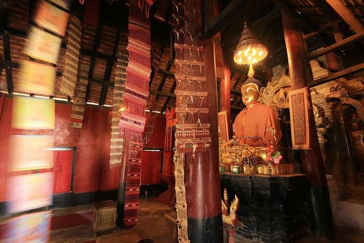 This is a photo of a monument in Thailand identified by the ID