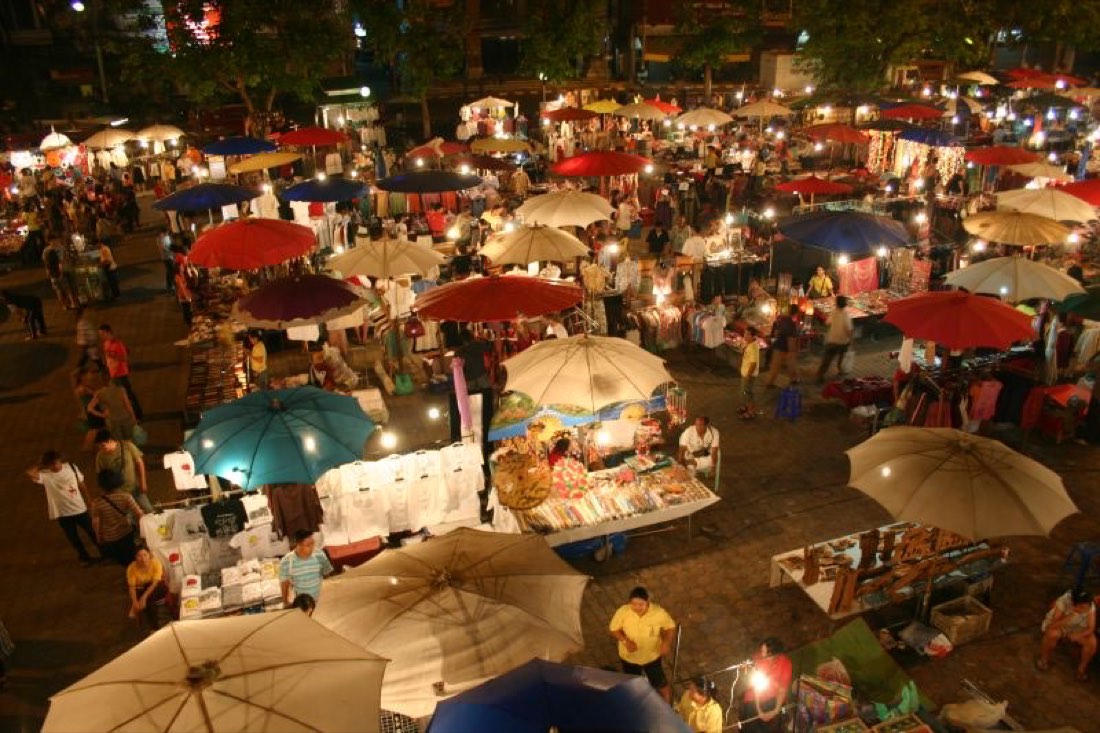 Sunday night market in Chiang Mai