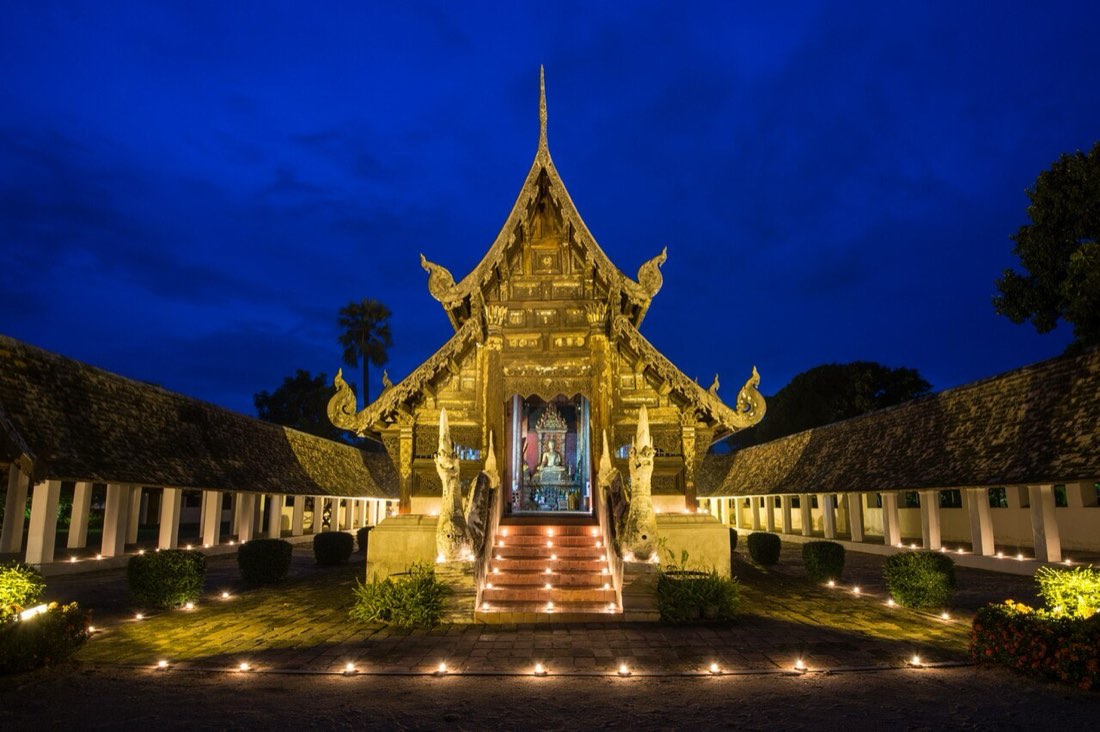 Ton Kwen Temple is an example of small Lanna architecture which is distinguished according to the original tradition. It was built in B.E. 2401 (1858) in the re