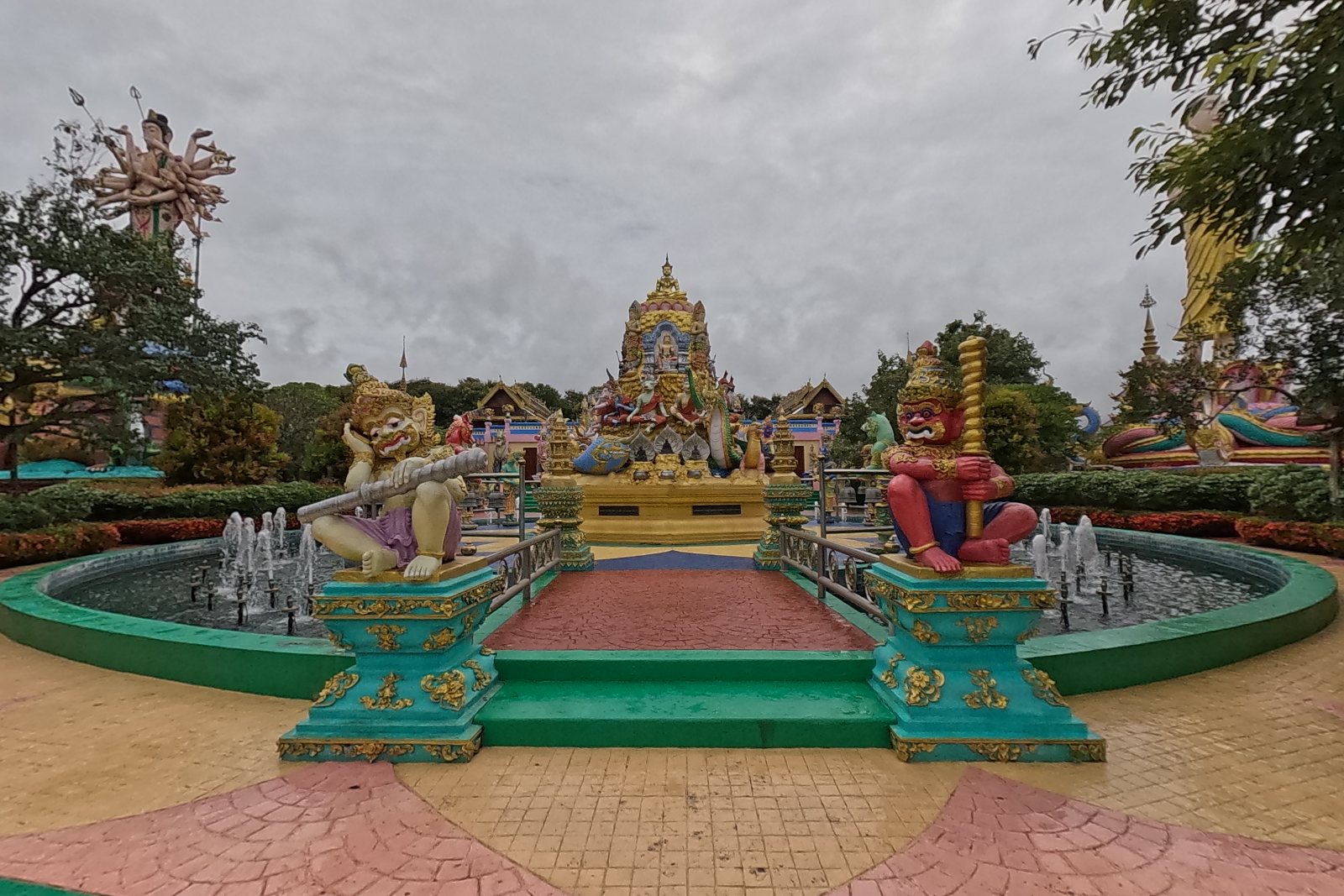Two giants guard the bridge to the shrine.
