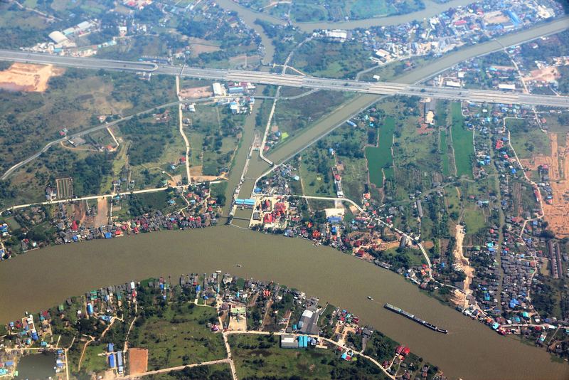A rice barge on the Chao Phraya