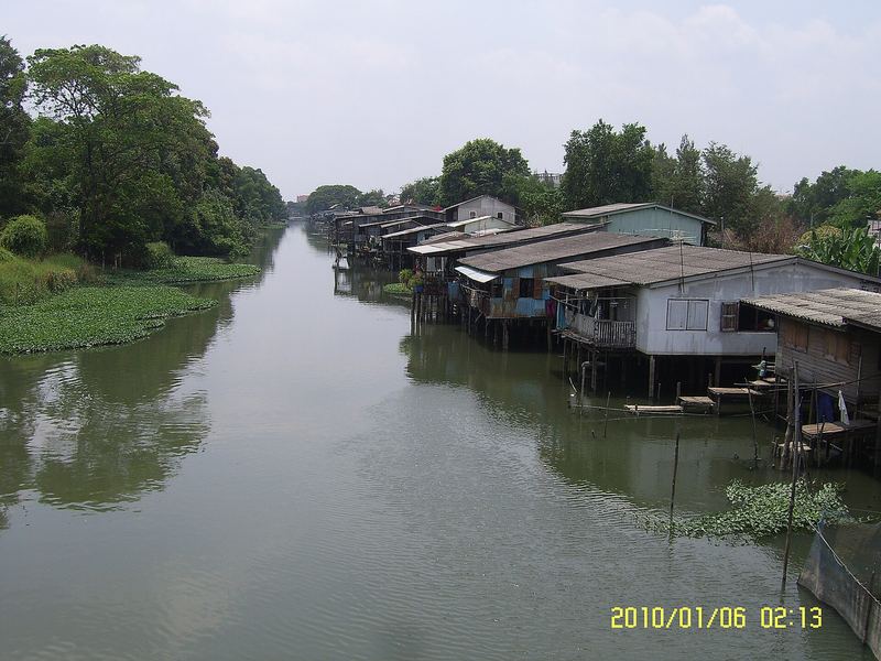 Houses on Khlong Sai Mai, Lam Luk Ka