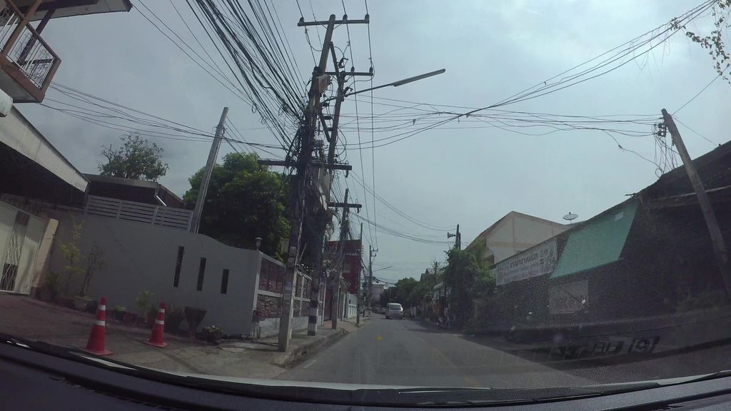 ภาพถนนตรงที่ โอ รับตัดเสื้อกางเกง ตั้งอยู่ ถ่ายโดย kaart_3 พ.ศ. 2562 (2019) · A street-level view of where โอ รับตัดเสื้อกางเกง · O Raptatsuea Kangkeng stands, by kaart_3 in 2562 (2019)