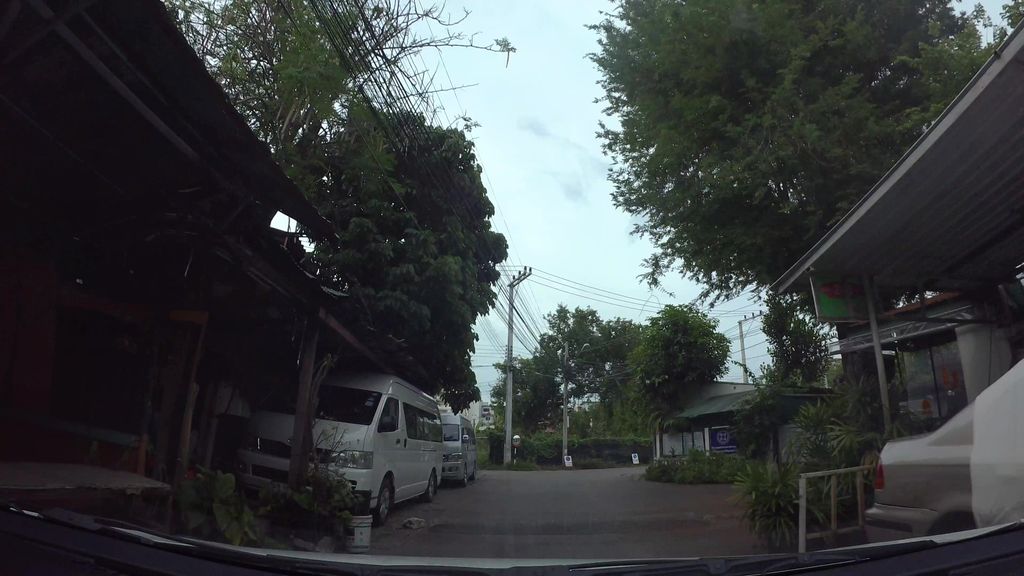 ภาพถนนตรงที่ ไอ แอม นอต เลซี่ Im not lazy. ตั้งอยู่ ถ่ายโดย kaart_3 พ.ศ. 2562 (2019) · A street-level view of where ไอ แอม นอต เลซี่ Im not lazy. stands, by kaart_3 in 2562 (2019)