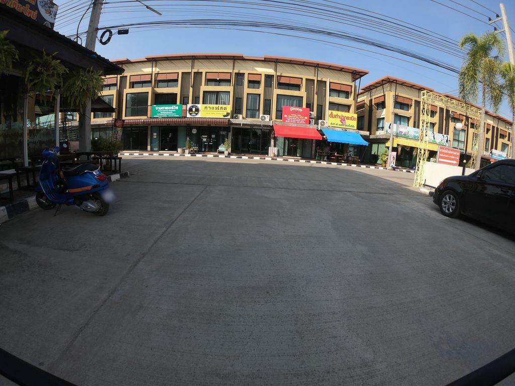 ภาพถนนตรงที่ เซย์ทีธ 2 (บ้านท่อ) ตั้งอยู่ ถ่ายโดย chanuwath_grab พ.ศ. 2562 (2019) · A street-level view of where เซย์ทีธ 2 (บ้านท่อ) · Sethit 2 (ban Tho) stands, by chanuwath_grab in 2562 (2019)