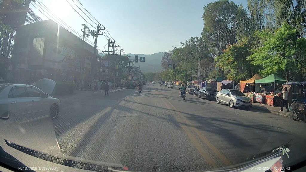 ภาพถนนตรงที่ คลาว เดนทรัล by MG Clinic ตั้งอยู่ ถ่ายโดย ThailandCambodia พ.ศ. 2569 (2026) · A street-level view of where คลาว เดนทรัล by MG Clinic stands, by ThailandCambodia in 2569 (2026)