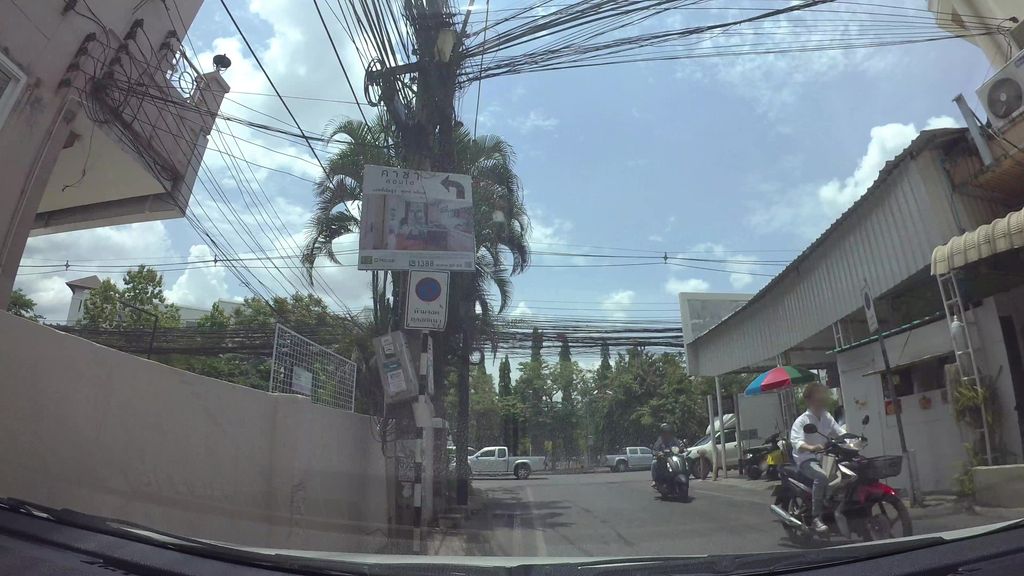 ภาพถนนตรงที่ ซีเอสดี เดนทรัล คลินิก CSDC  (หลังมช.) ตั้งอยู่ ถ่ายโดย kaart_3 พ.ศ. 2562 (2019) · A street-level view of where ซีเอสดี เดนทรัล คลินิก CSDC  (หลังมช.) stands, by kaart_3 in 2562 (2019)