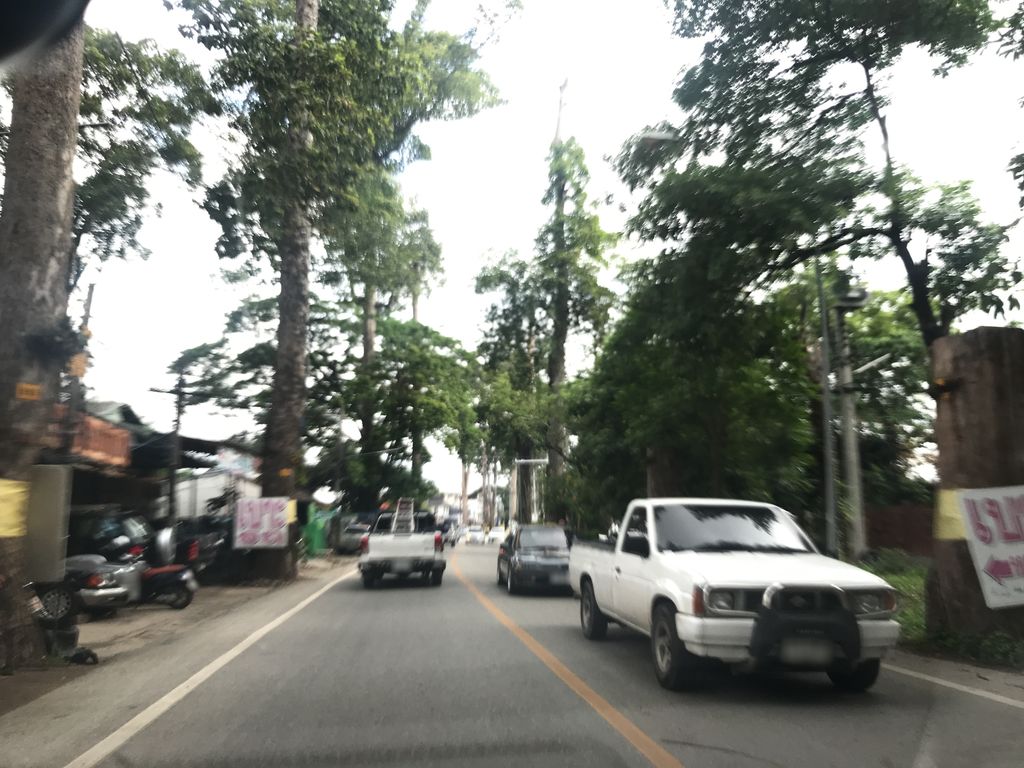 ภาพถนนตรงที่ ฌาปนกิจสถาน หมู่ที่ 3 (ป่ายาง) ตั้งอยู่ ถ่ายโดย prasert พ.ศ. 2561 (2018) · A street-level view of where ฌาปนกิจสถาน หมู่ที่ 3 (ป่ายาง) · Chapnakitsathan Muthi 3 (pa Yang) stands, by prasert in 2561 (2018)