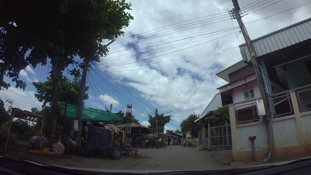 ภาพถนนตรงที่ สุวรรณการช่าง ตั้งอยู่ ถ่ายโดย kaart_3 พ.ศ. 2562 (2019) · A street-level view of where สุวรรณการช่าง · Suoraron Kanchang stands, by kaart_3 in 2562 (2019)