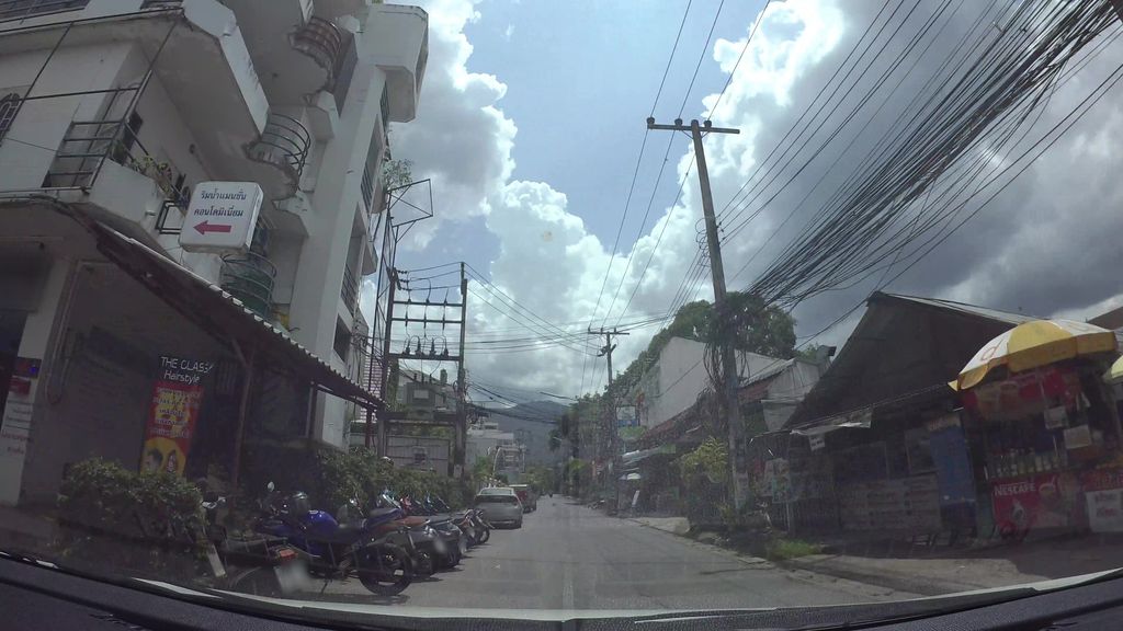 ภาพถนนตรงที่ ซับ ดี ซักผ้าหยอดเหรียญ ตั้งอยู่ ถ่ายโดย kaart_3 พ.ศ. 2562 (2019) · A street-level view of where ซับ ดี ซักผ้าหยอดเหรียญ · Sap Di Sakpha Yotrian stands, by kaart_3 in 2562 (2019)