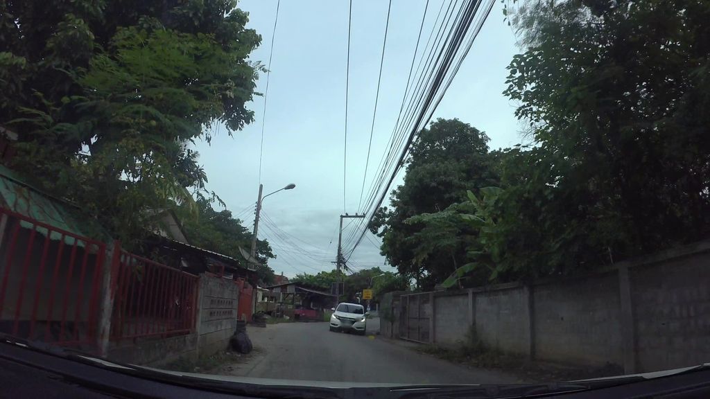 ภาพถนนตรงที่ แม่ข่าเซอร์วิส ตั้งอยู่ ถ่ายโดย kaart_3 พ.ศ. 2562 (2019) · A street-level view of where แม่ข่าเซอร์วิส · Mae Kha Service stands, by kaart_3 in 2562 (2019)