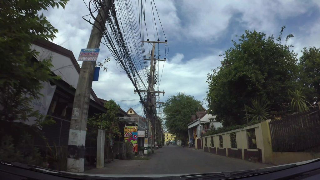 ภาพถนนตรงที่ ช่างวี ซ่อมมอเตอร์ไซค์ ตั้งอยู่ ถ่ายโดย kaart_3 พ.ศ. 2562 (2019) · A street-level view of where ช่างวี ซ่อมมอเตอร์ไซค์ · Changwi Som Motorcycle stands, by kaart_3 in 2562 (2019)