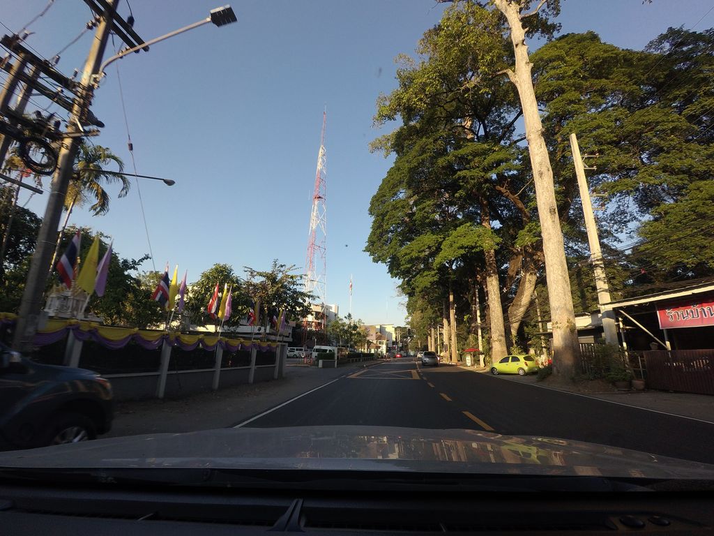 ภาพถนนตรงที่ 2เทคโนฯดีไซน์ ตั้งอยู่ ถ่ายโดย mishari พ.ศ. 2563 (2020) · A street-level view of where 2เทคโนฯดีไซน์ · 2theknodisai stands, by mishari in 2563 (2020)